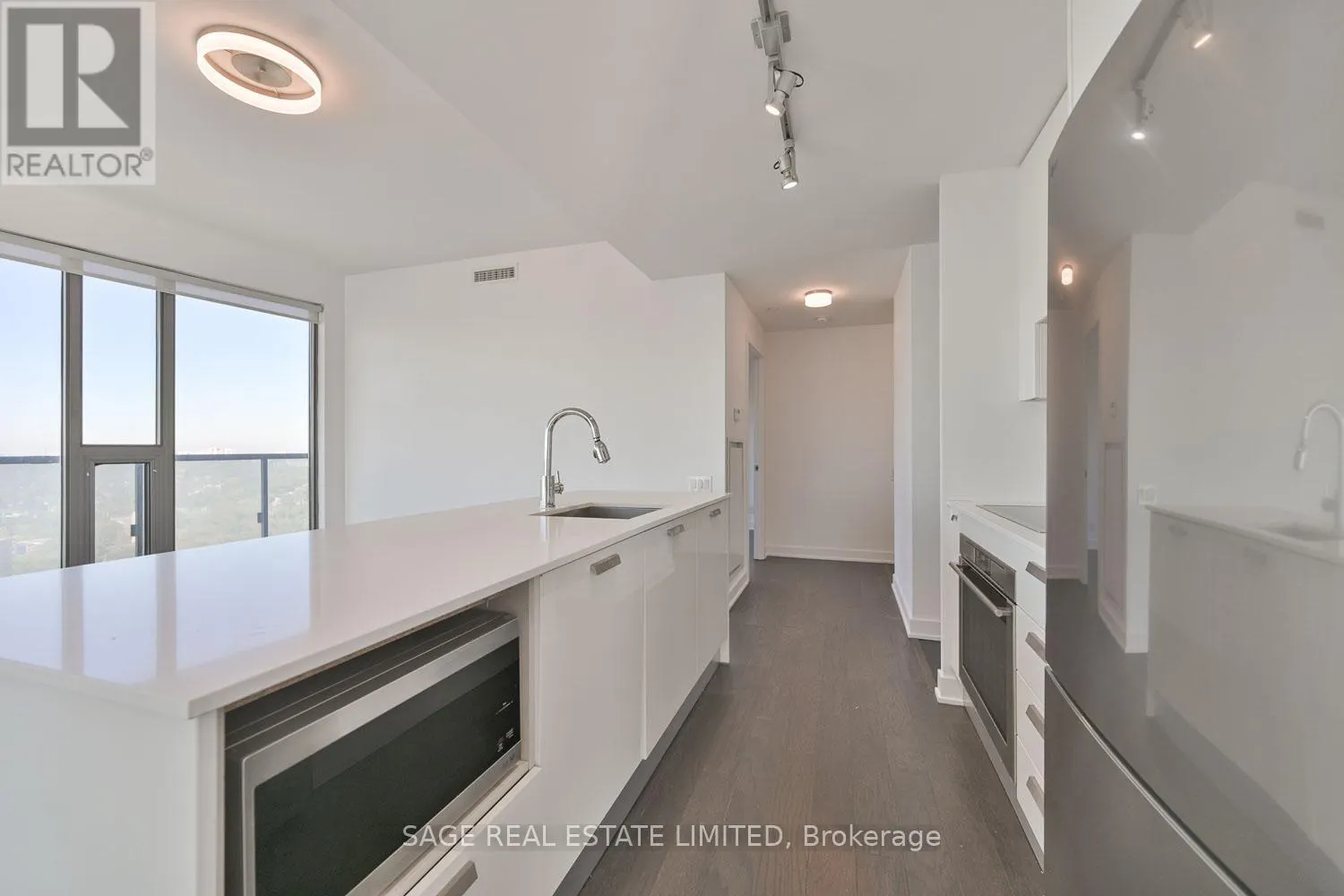 LPH02 - 1815 YONGE STREET