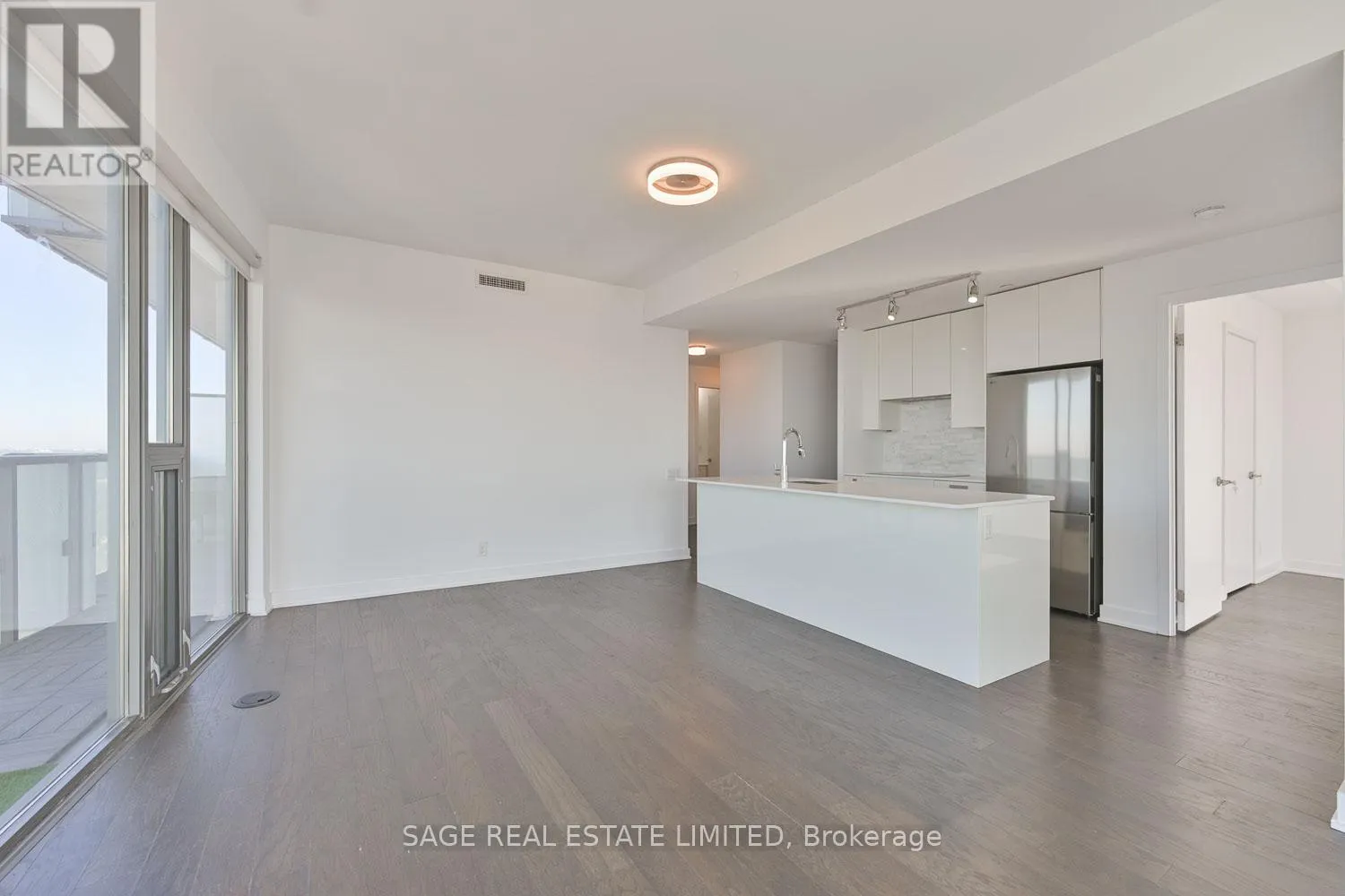 LPH02 - 1815 YONGE STREET