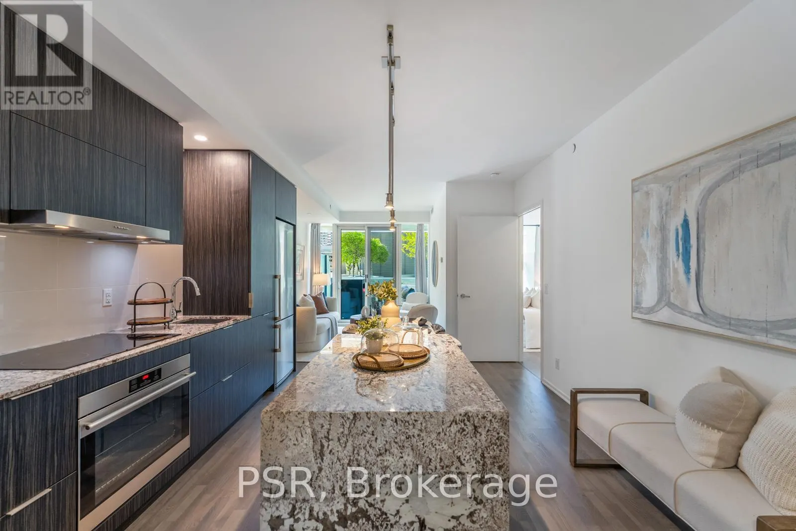 303 - 1 BLOOR STREET E