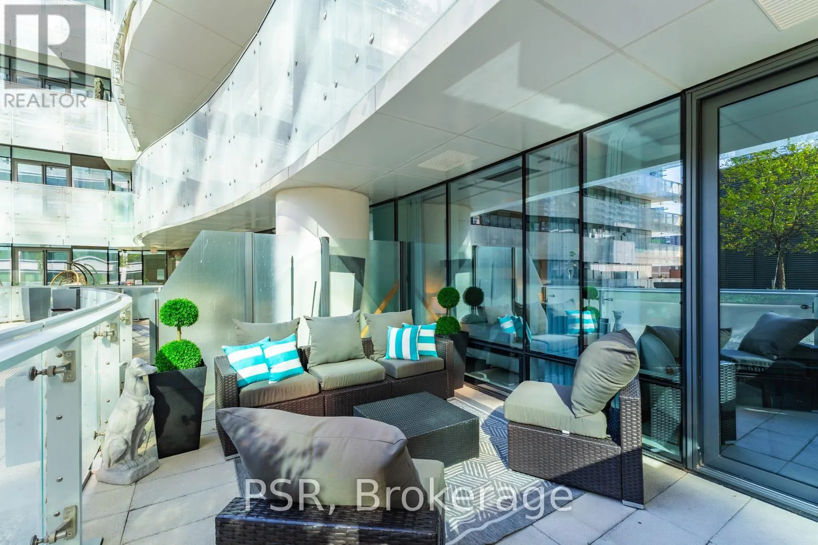 303 - 1 BLOOR STREET E
