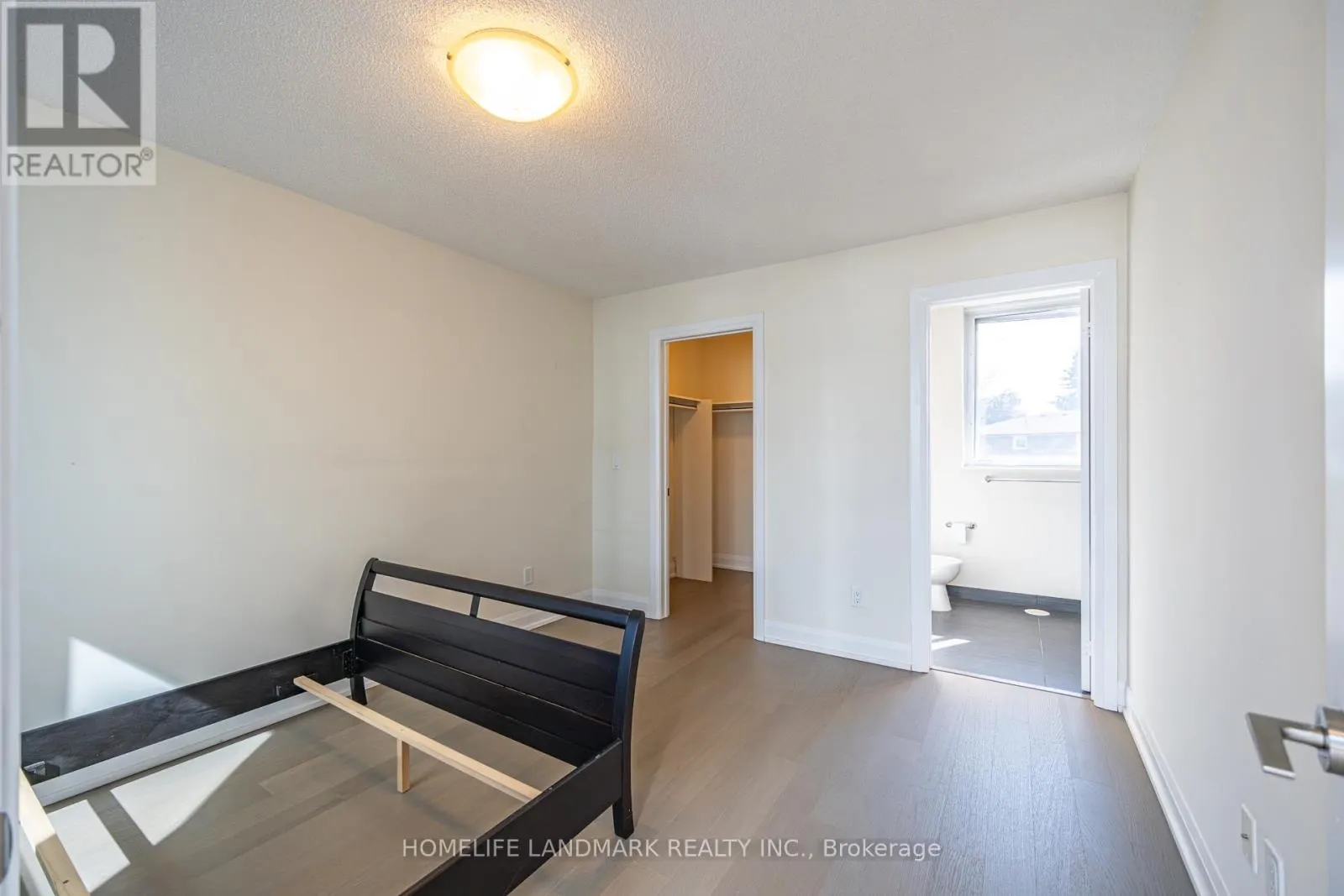 TH12 - 18 GRAYDON HALL DRIVE
