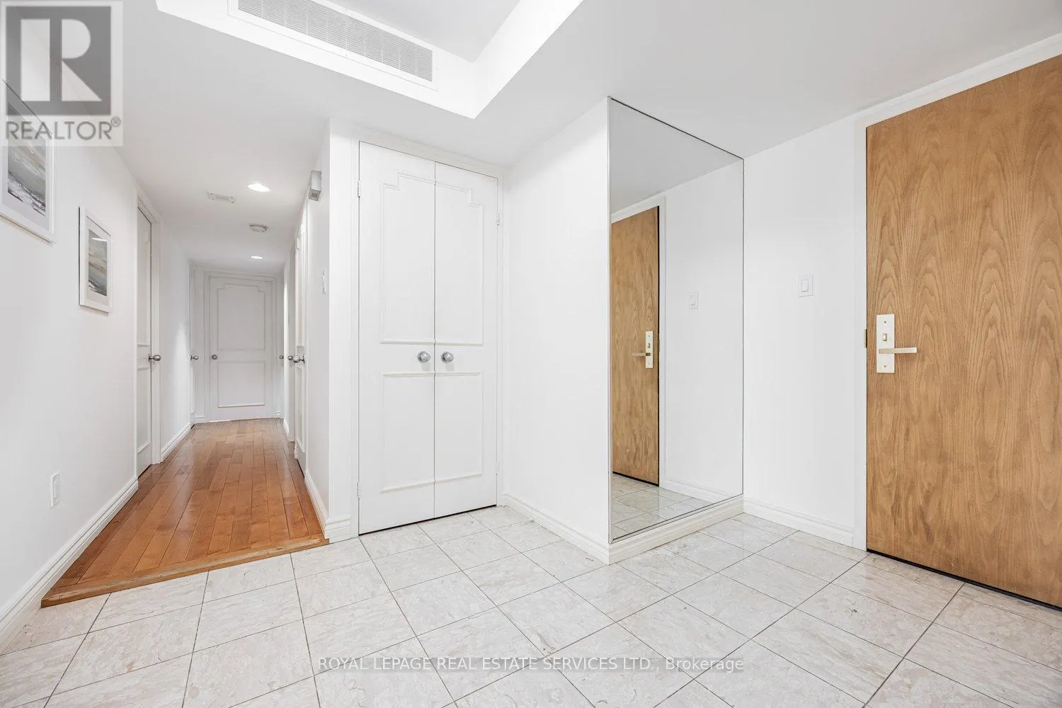 501 - 900 YONGE STREET