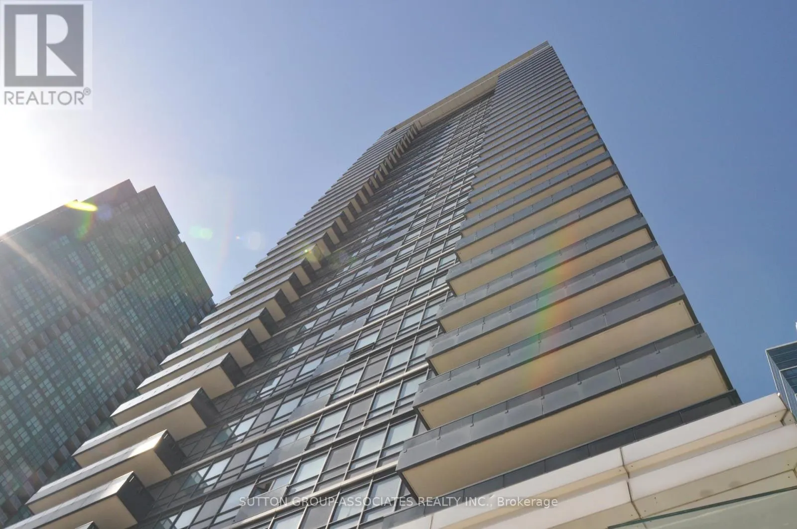 1303 - 2 ANNDALE DRIVE