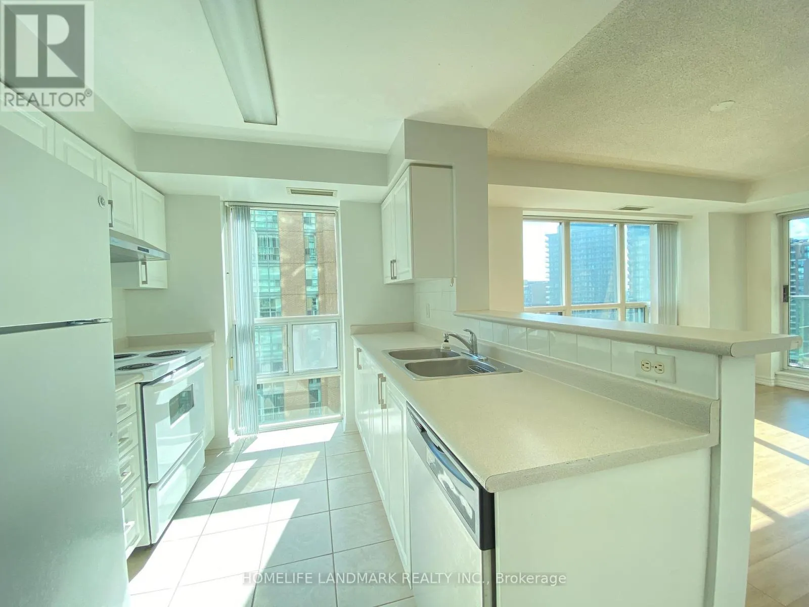 1811 - 22 OLIVE AVENUE