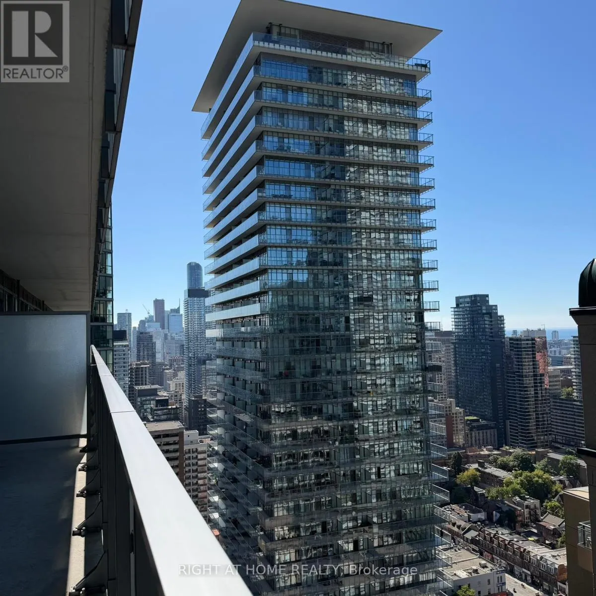 3406 - 42 CHARLES STREET E