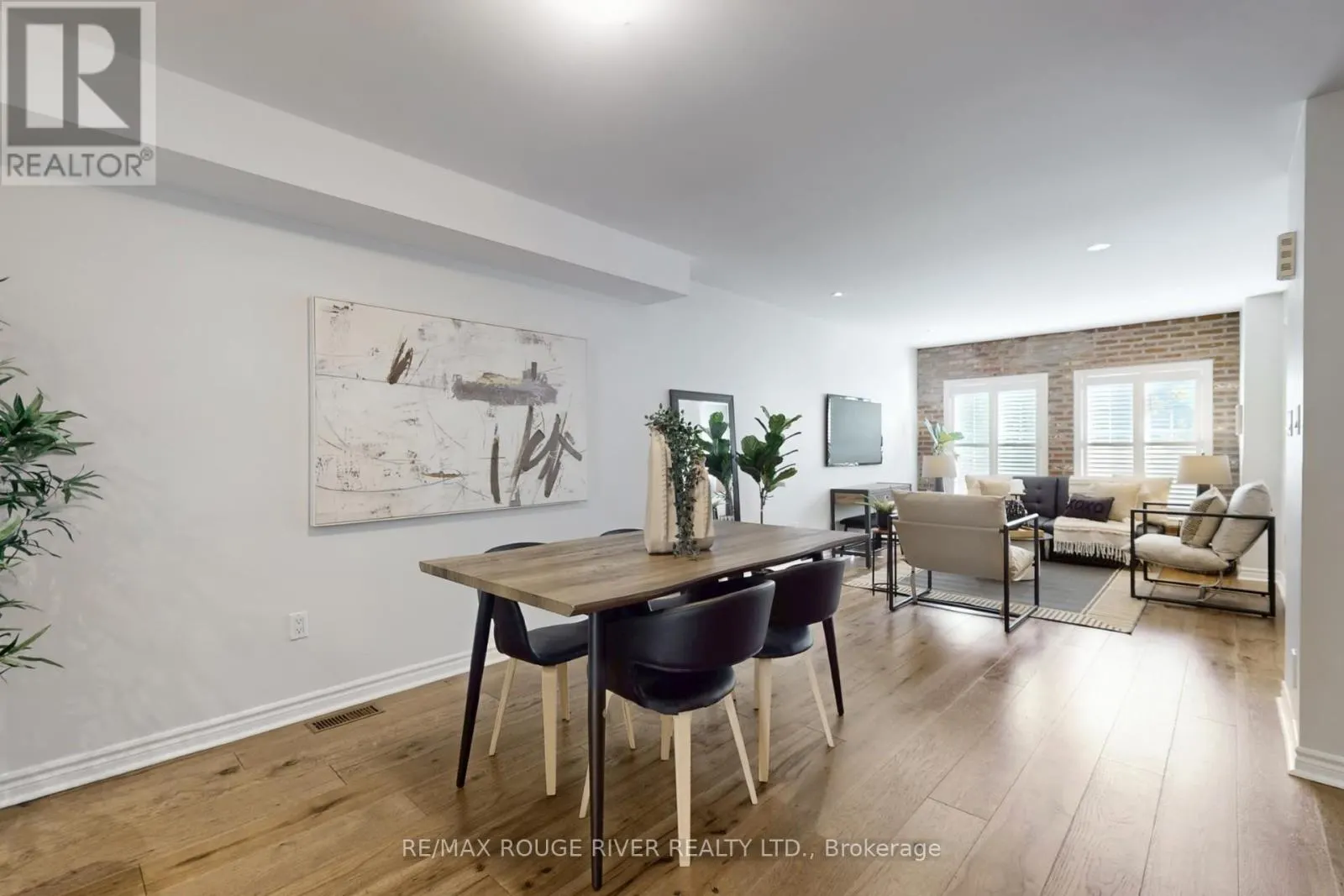 20 RODEO COURT