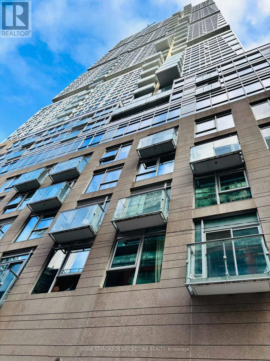 301 - 30 NELSON STREET