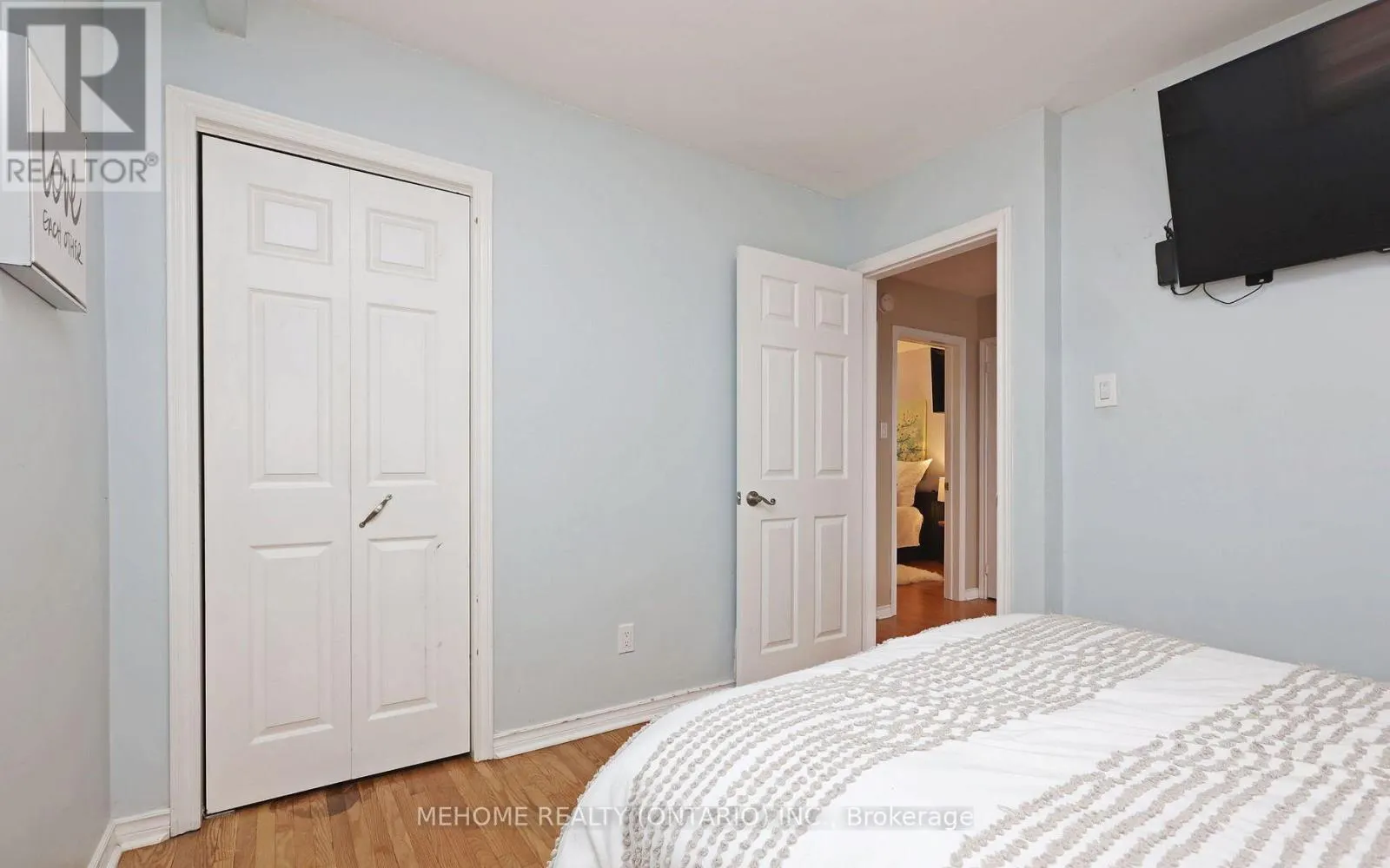 UPPER - 130 EDMONTON DRIVE