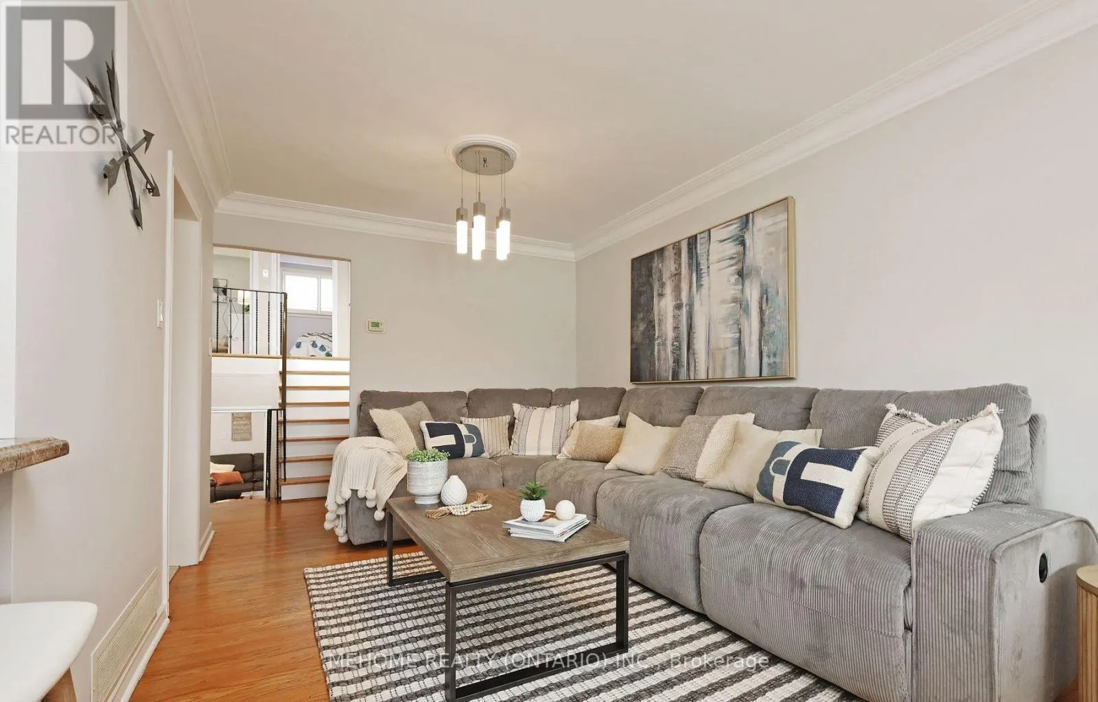 UPPER - 130 EDMONTON DRIVE