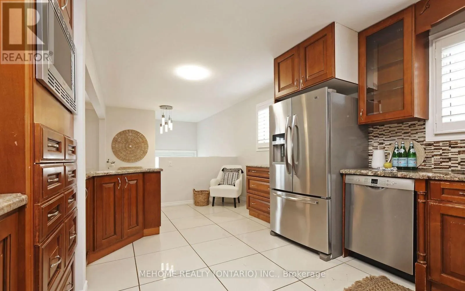 UPPER - 130 EDMONTON DRIVE
