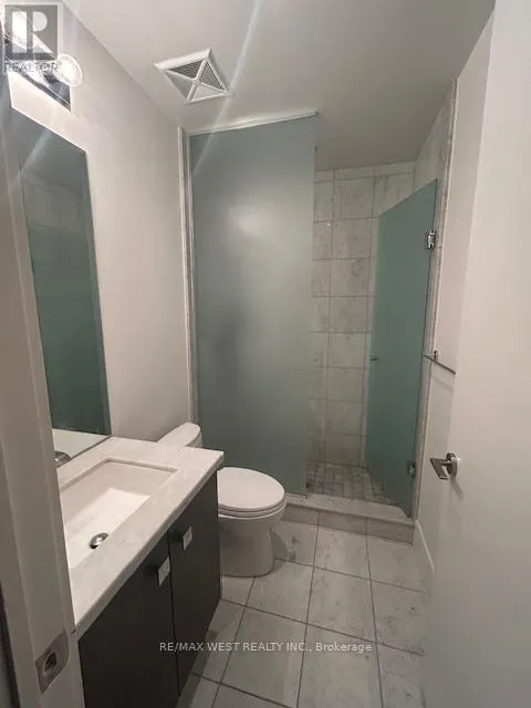 310 - 39 QUEENS QUAY E