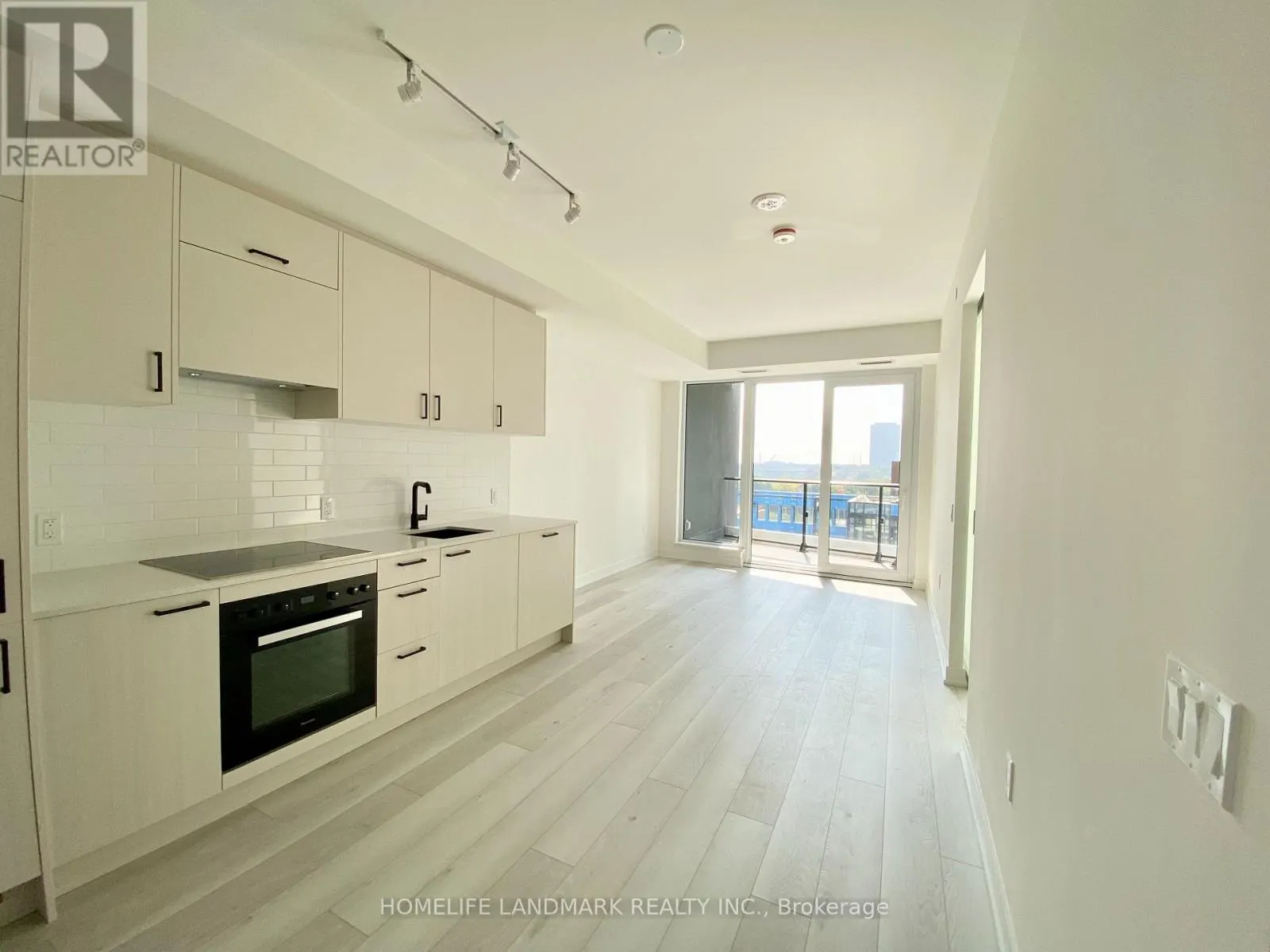 528 - 1 KYLE LOWRY ROAD