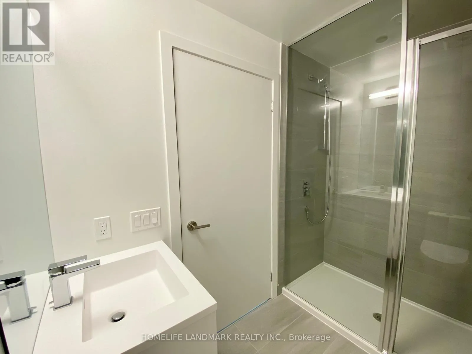 528 - 1 KYLE LOWRY ROAD