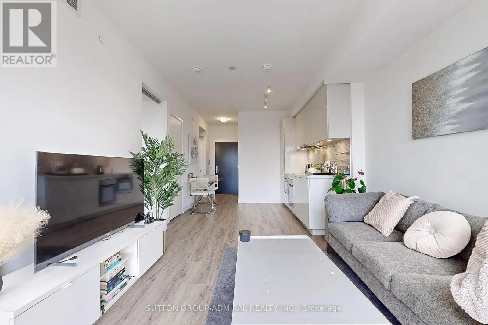 1412 - 158 FRONT STREET E