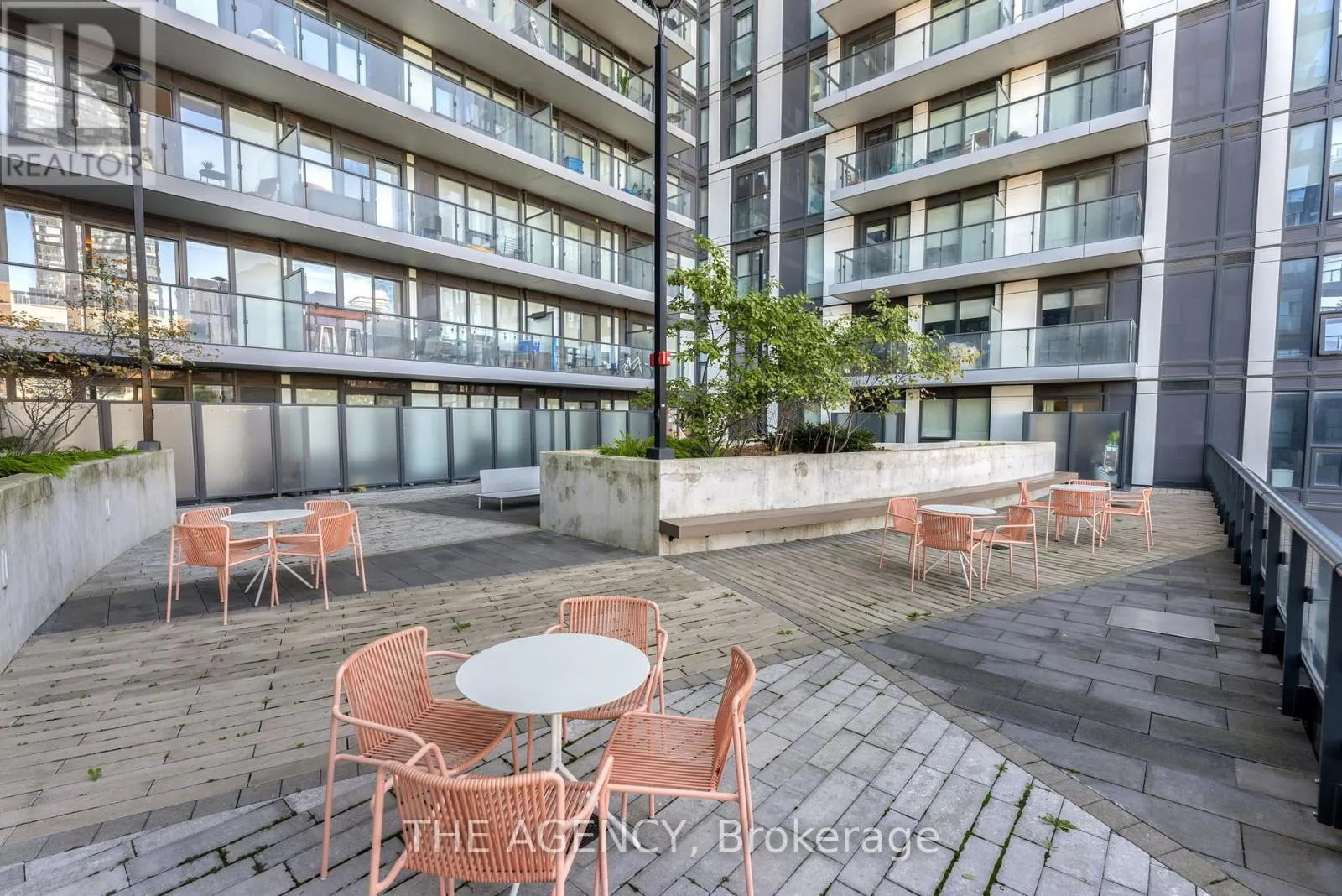 4807 - 251 JARVIS STREET