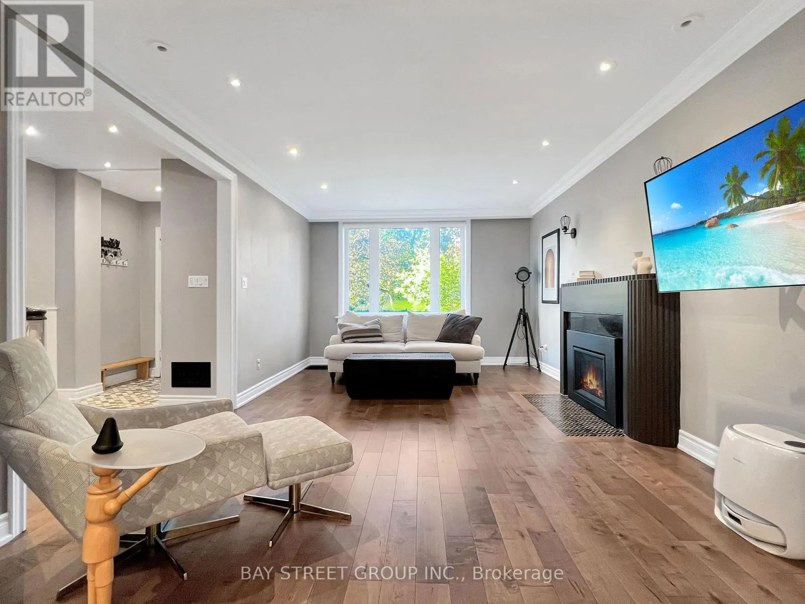 230 CHAPLIN CRESCENT