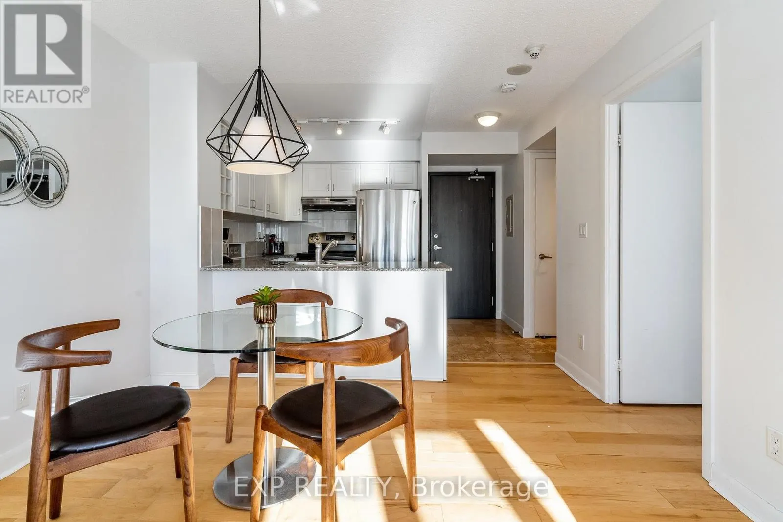 3205 - 210 VICTORIA STREET