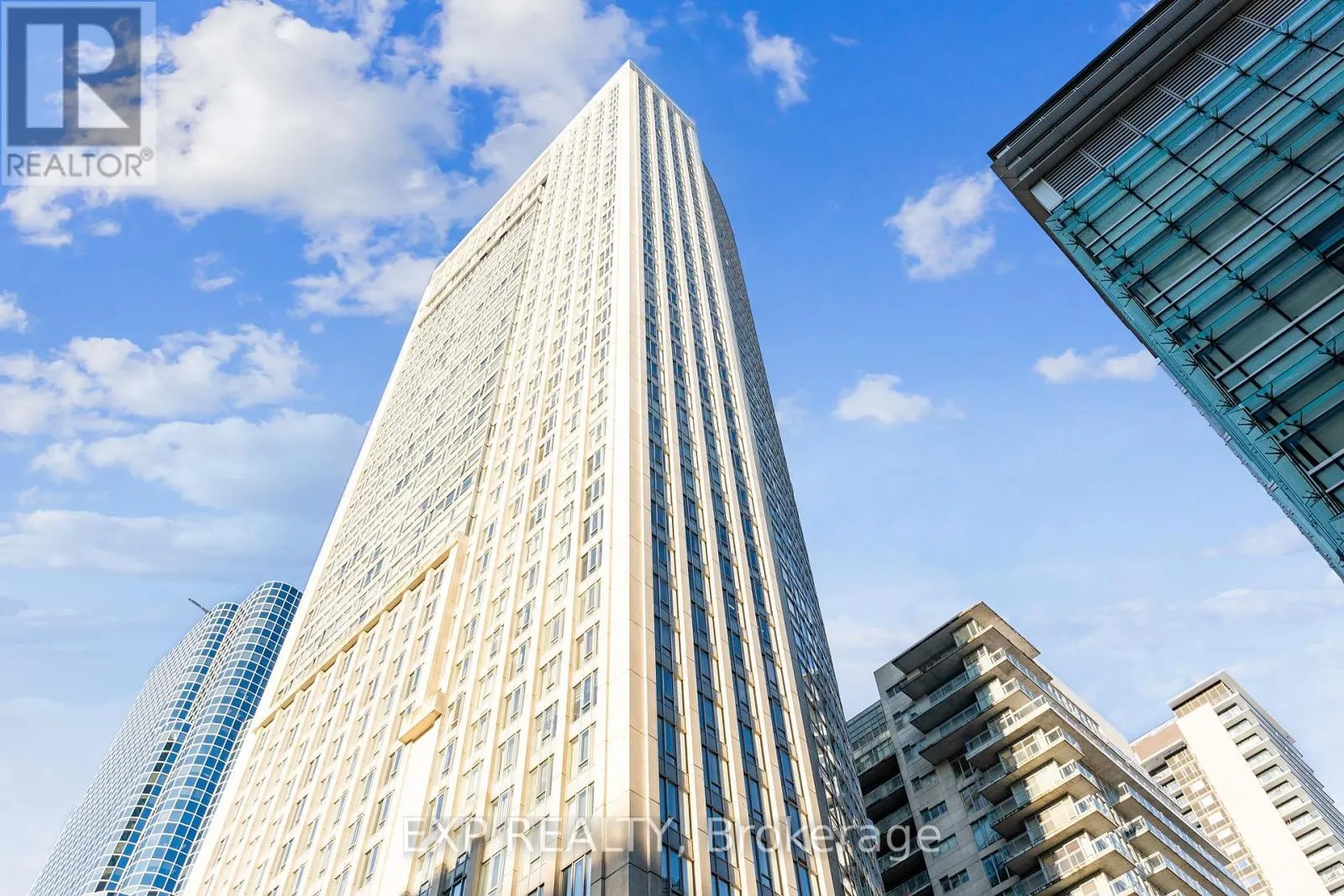 3205 - 210 VICTORIA STREET