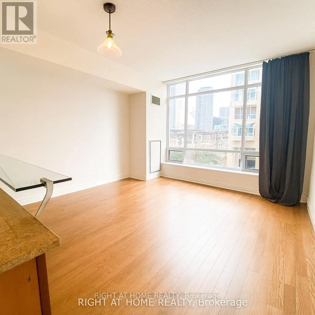 308E - 500 QUEENS QUAY W