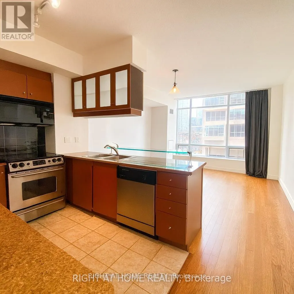308E - 500 QUEENS QUAY W