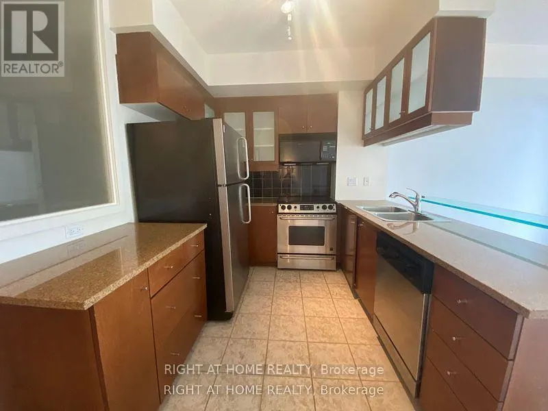 308E - 500 QUEENS QUAY W