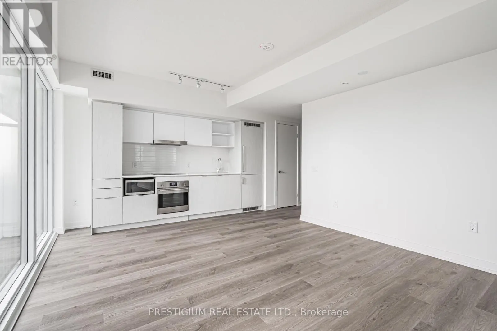 1901 - 55 COOPER STREET