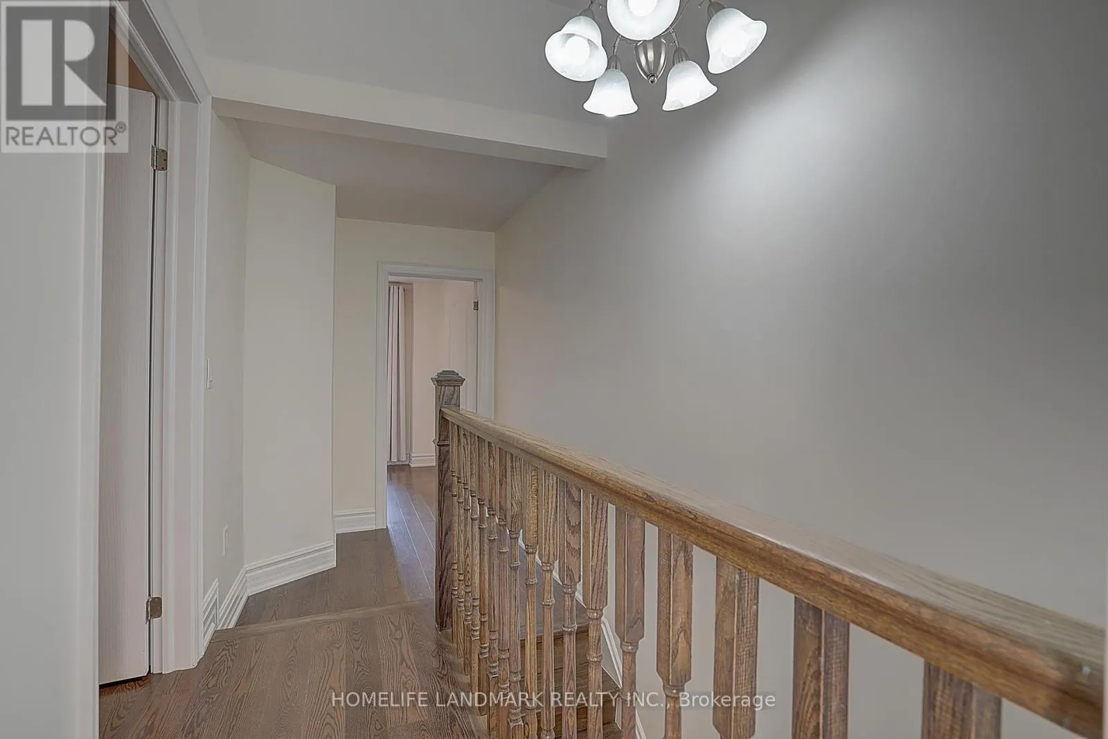 596 PALMERSTON AVENUE