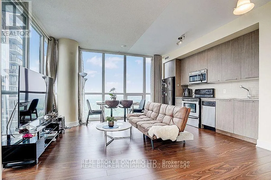 2104 - 23 SHEPPARD AVENUE E