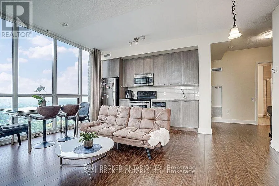 2104 - 23 SHEPPARD AVENUE E