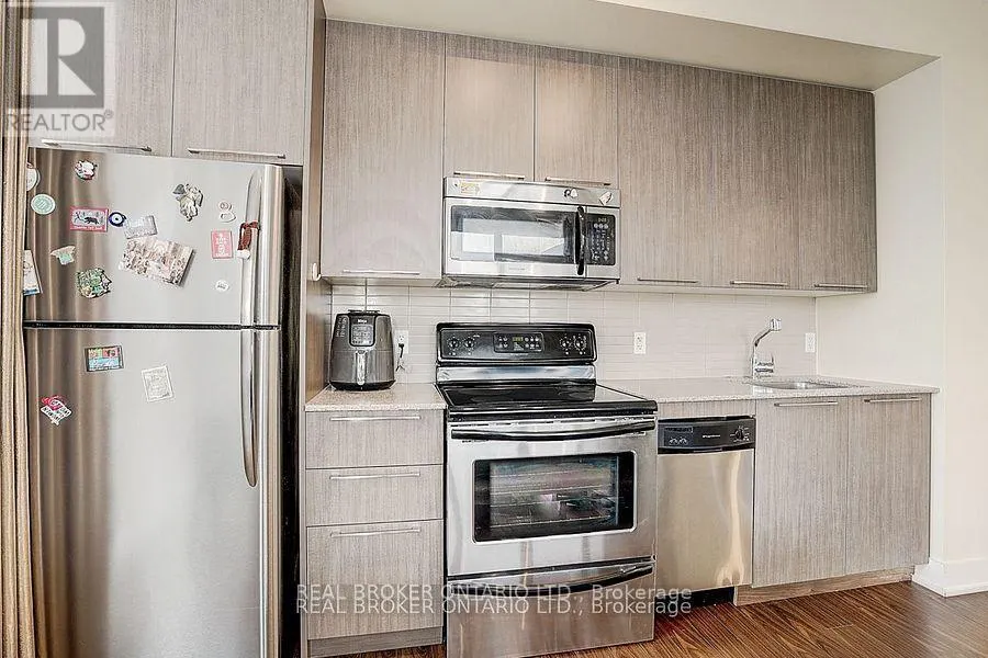 2104 - 23 SHEPPARD AVENUE E
