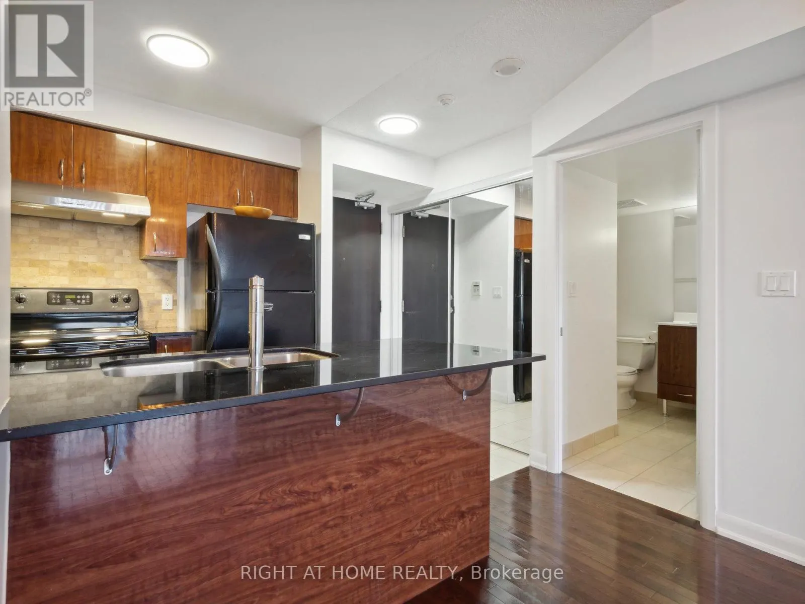 1009 - 5791 YONGE STREET