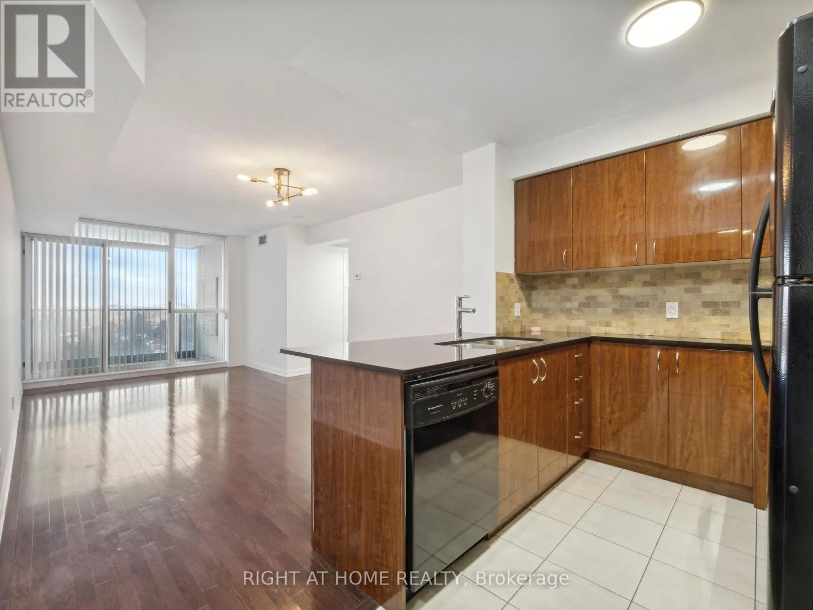 1009 - 5791 YONGE STREET