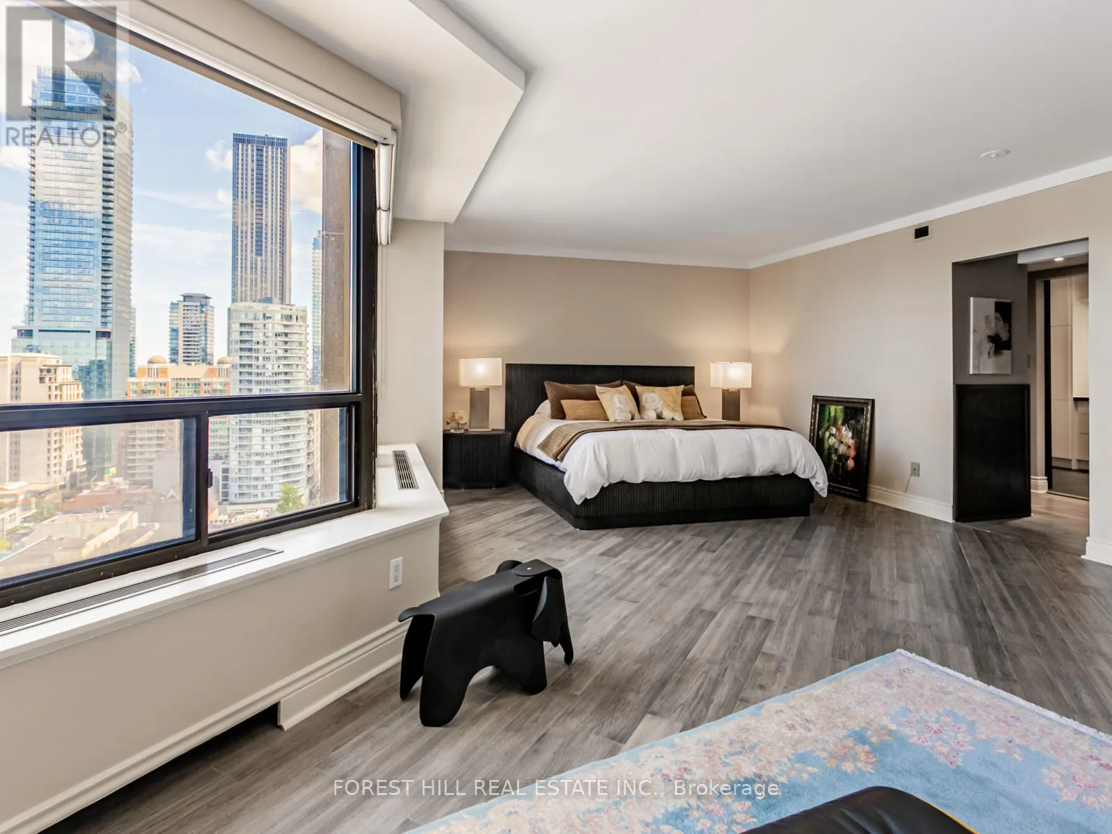 1810/1809 - 175 CUMBERLAND STREET