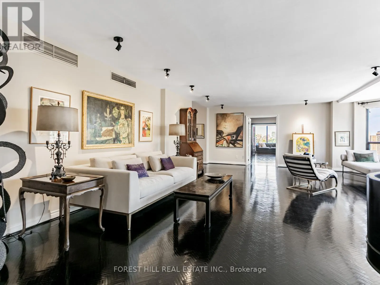 1810/1809 - 175 CUMBERLAND STREET