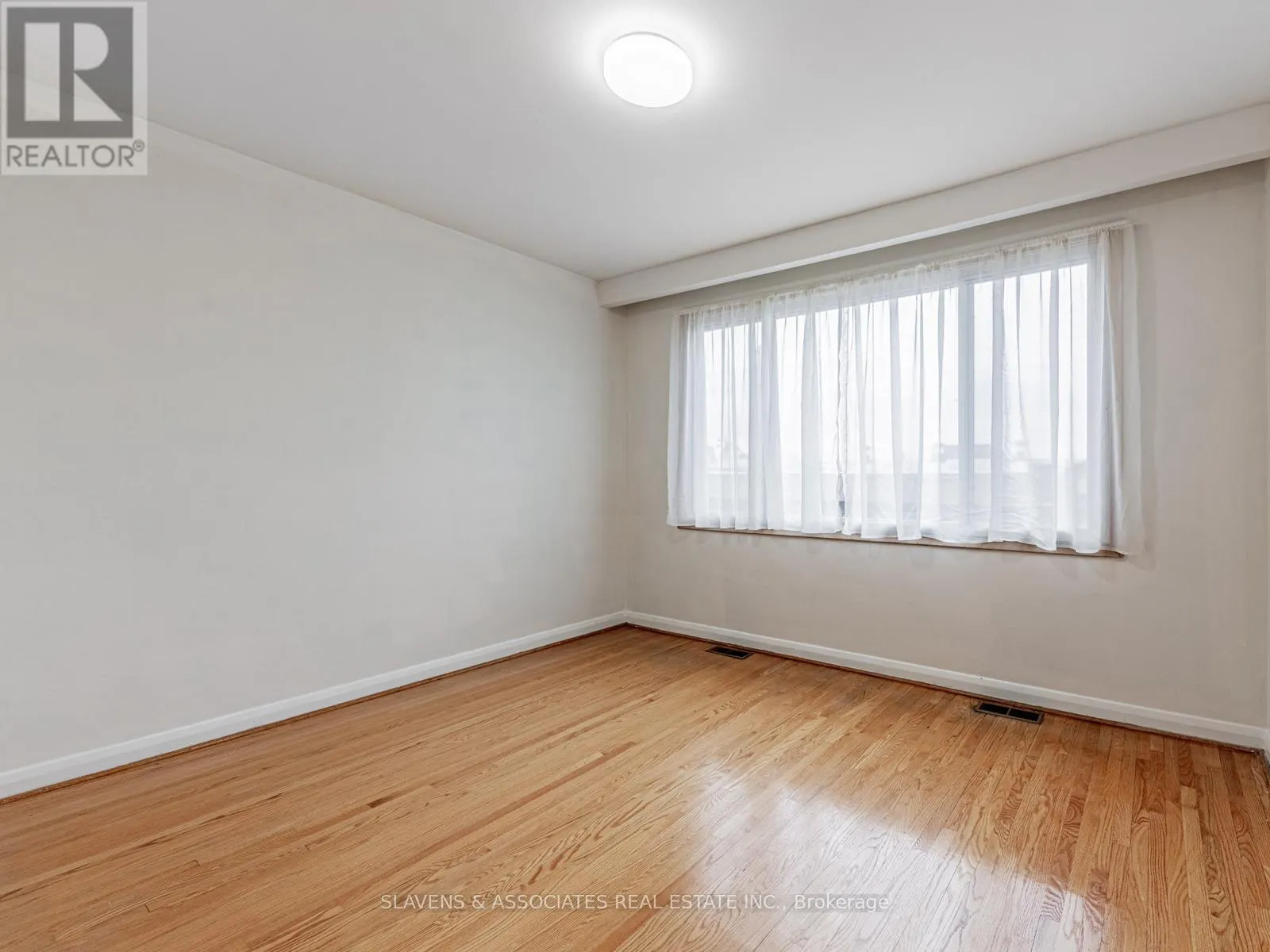 796 DAVENPORT ROAD