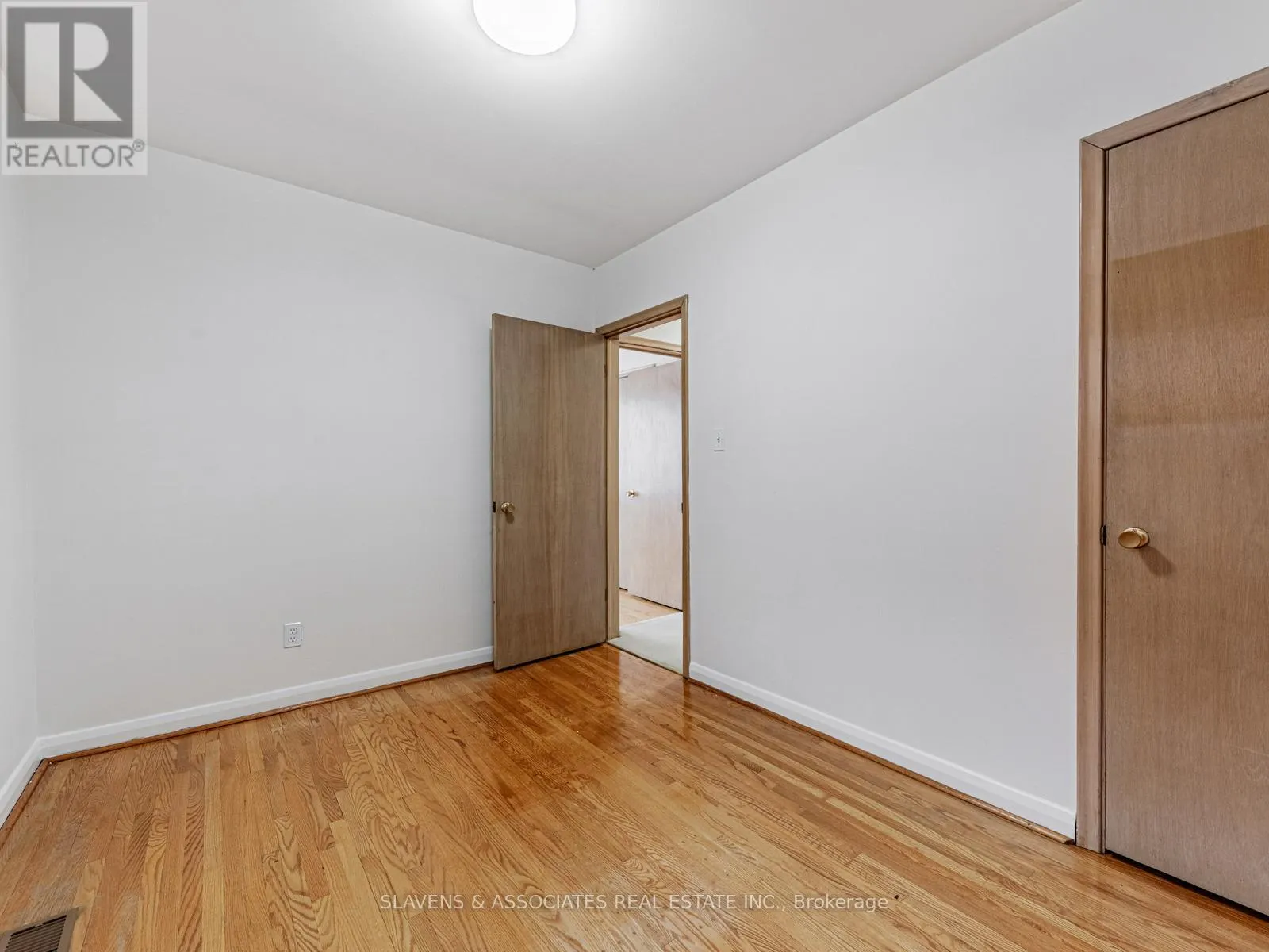 796 DAVENPORT ROAD