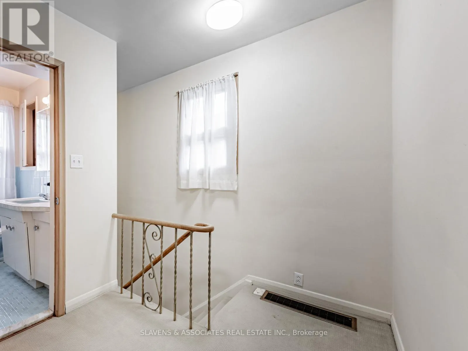 796 DAVENPORT ROAD
