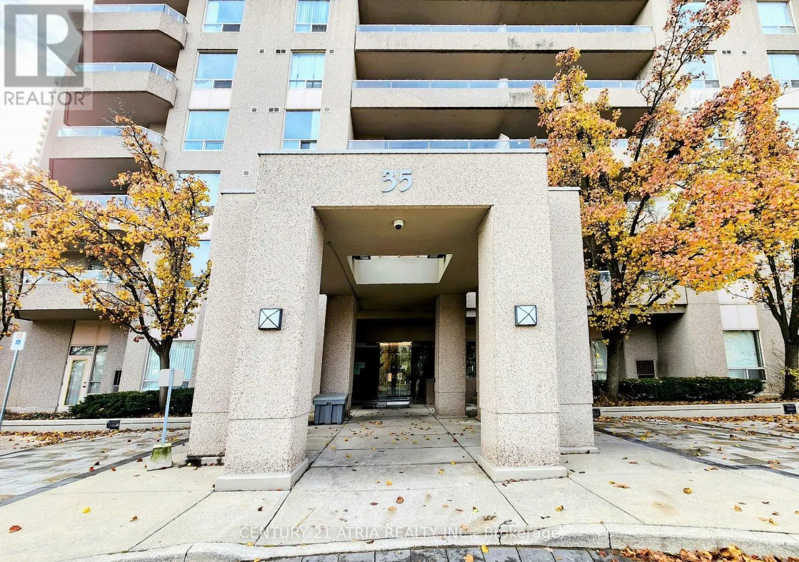 1605 - 35 EMPRESS AVENUE