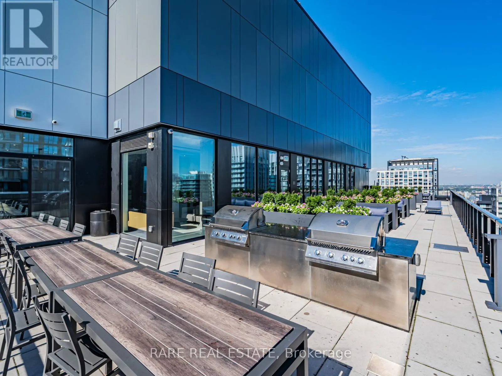 1505 - 357 KING STREET W