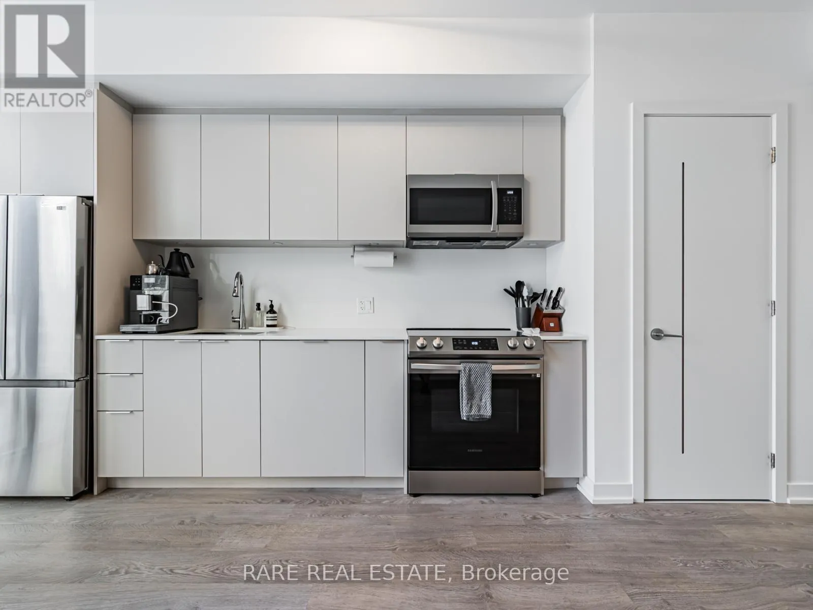 1505 - 357 KING STREET W