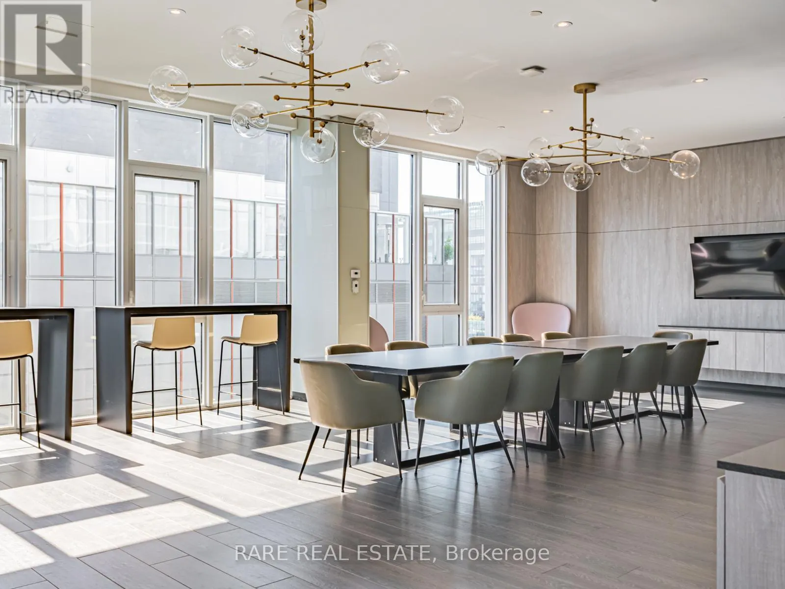 1505 - 357 KING STREET W