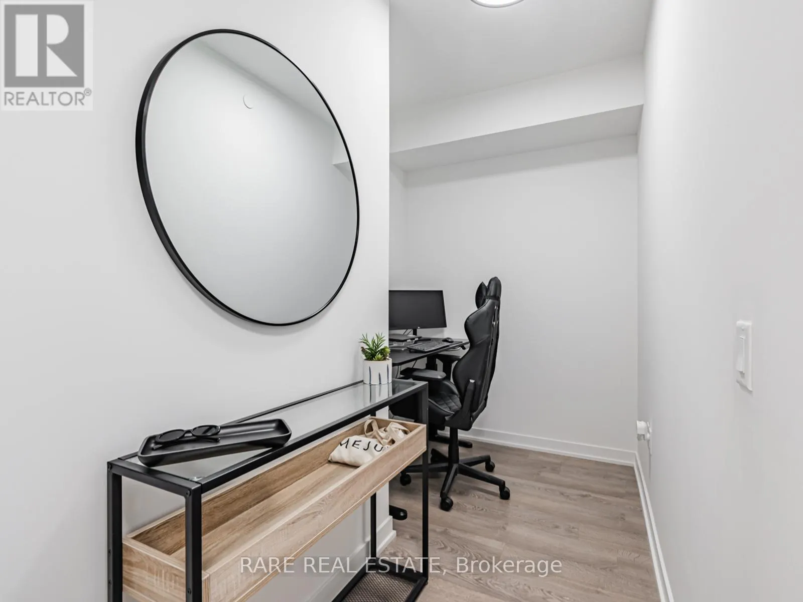 1505 - 357 KING STREET W