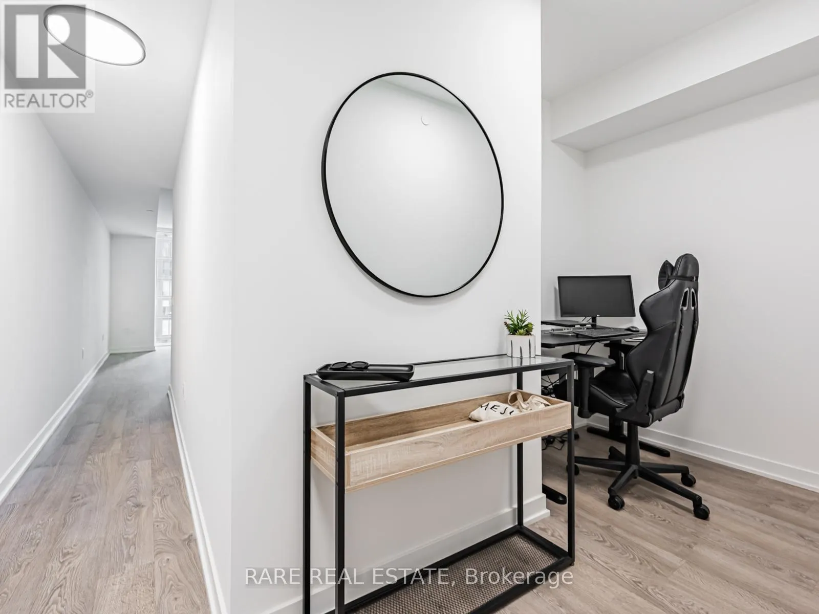 1505 - 357 KING STREET W