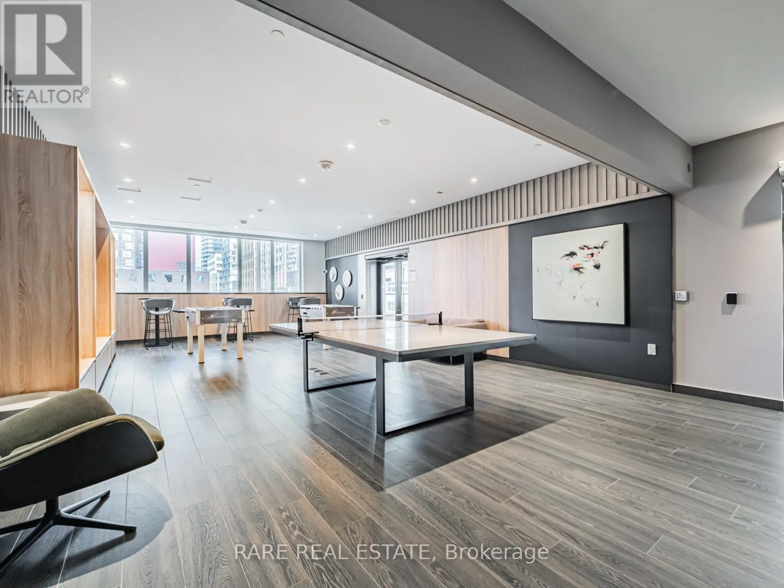 1505 - 357 KING STREET W