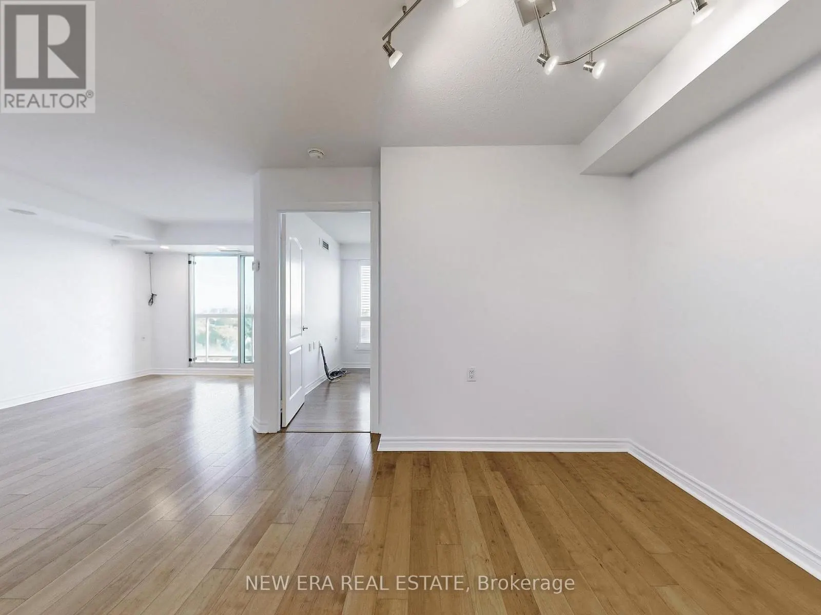 706 - 1030 SHEPPARD AVENUE W