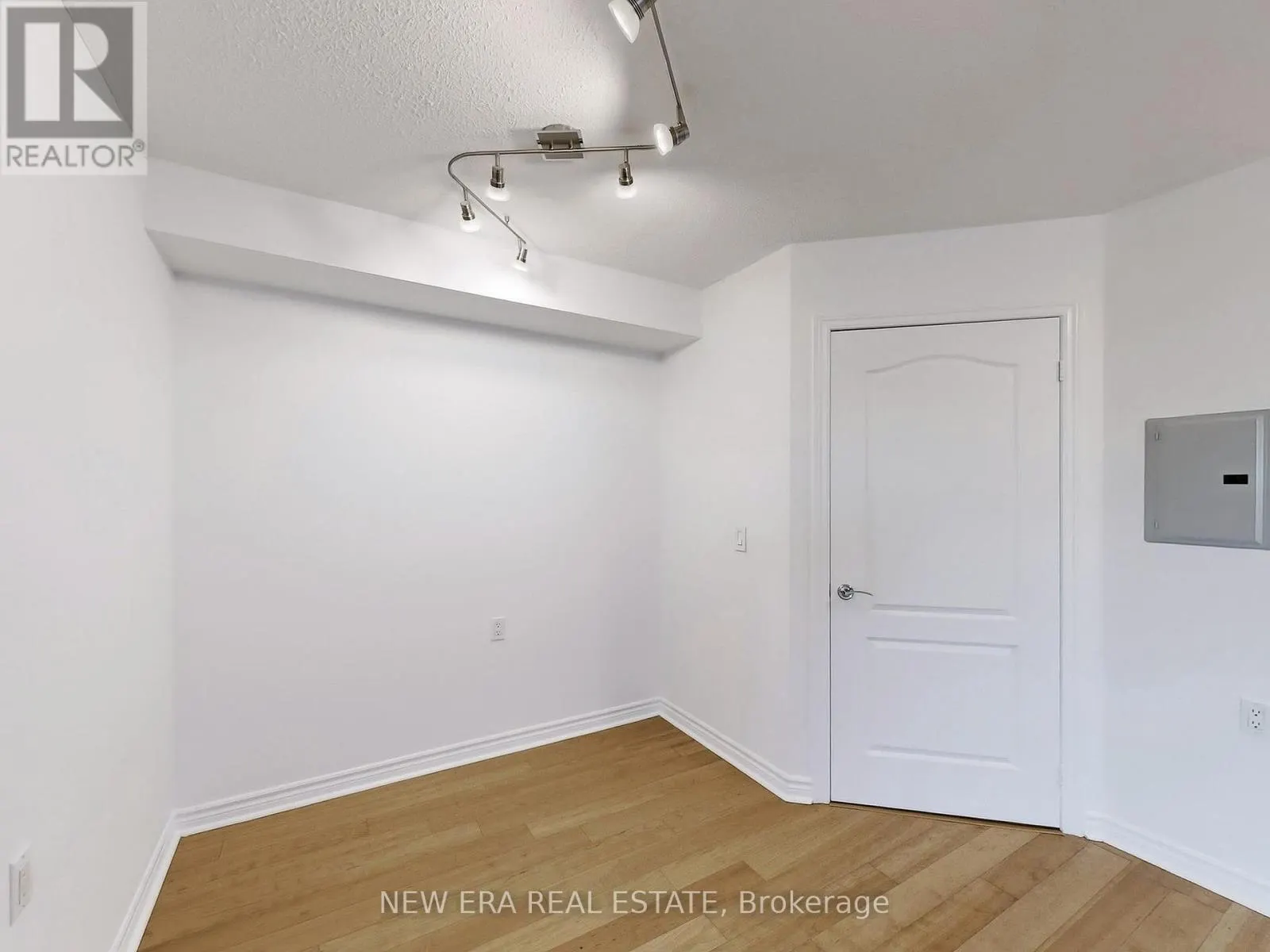 706 - 1030 SHEPPARD AVENUE W