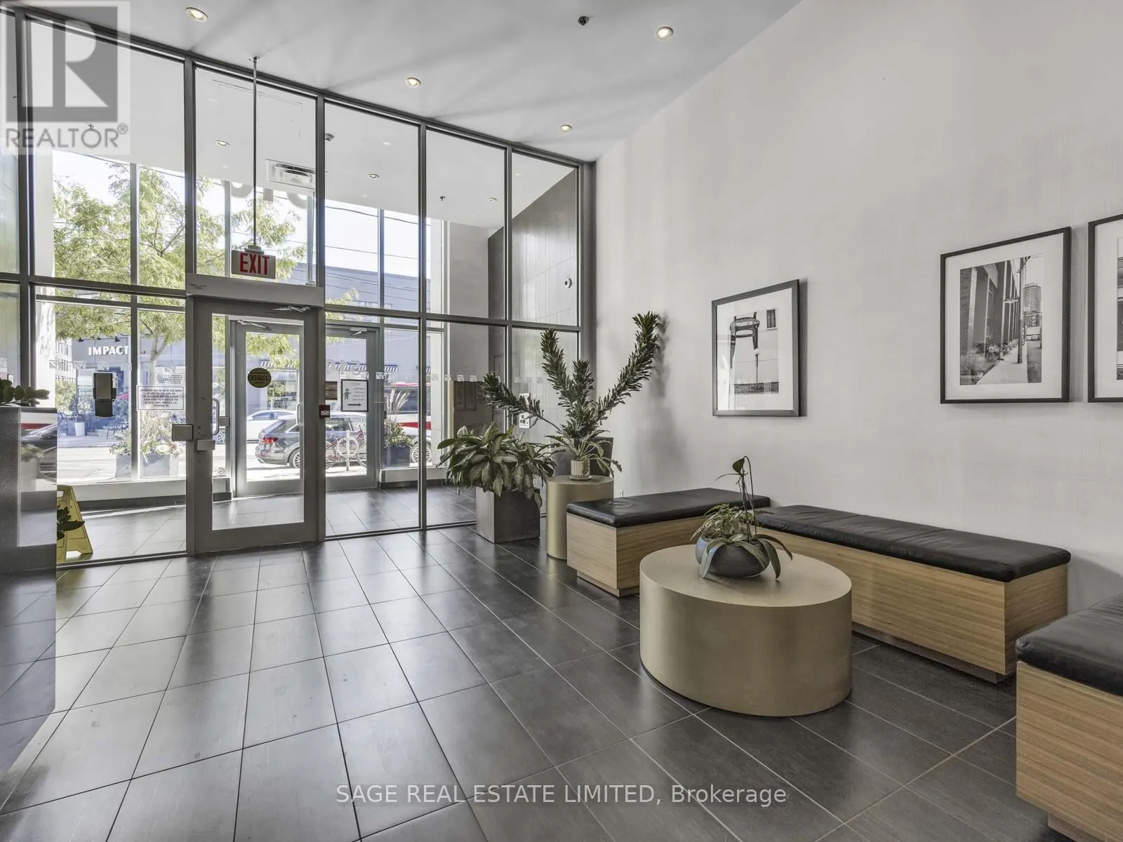 405 - 510 KING STREET E