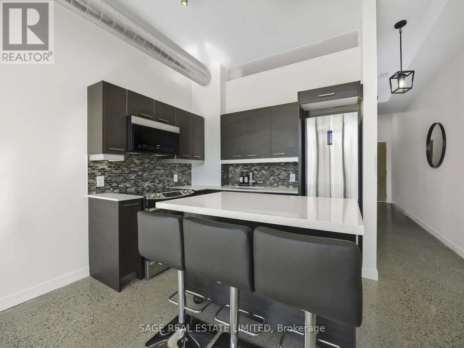 405 - 510 KING STREET E