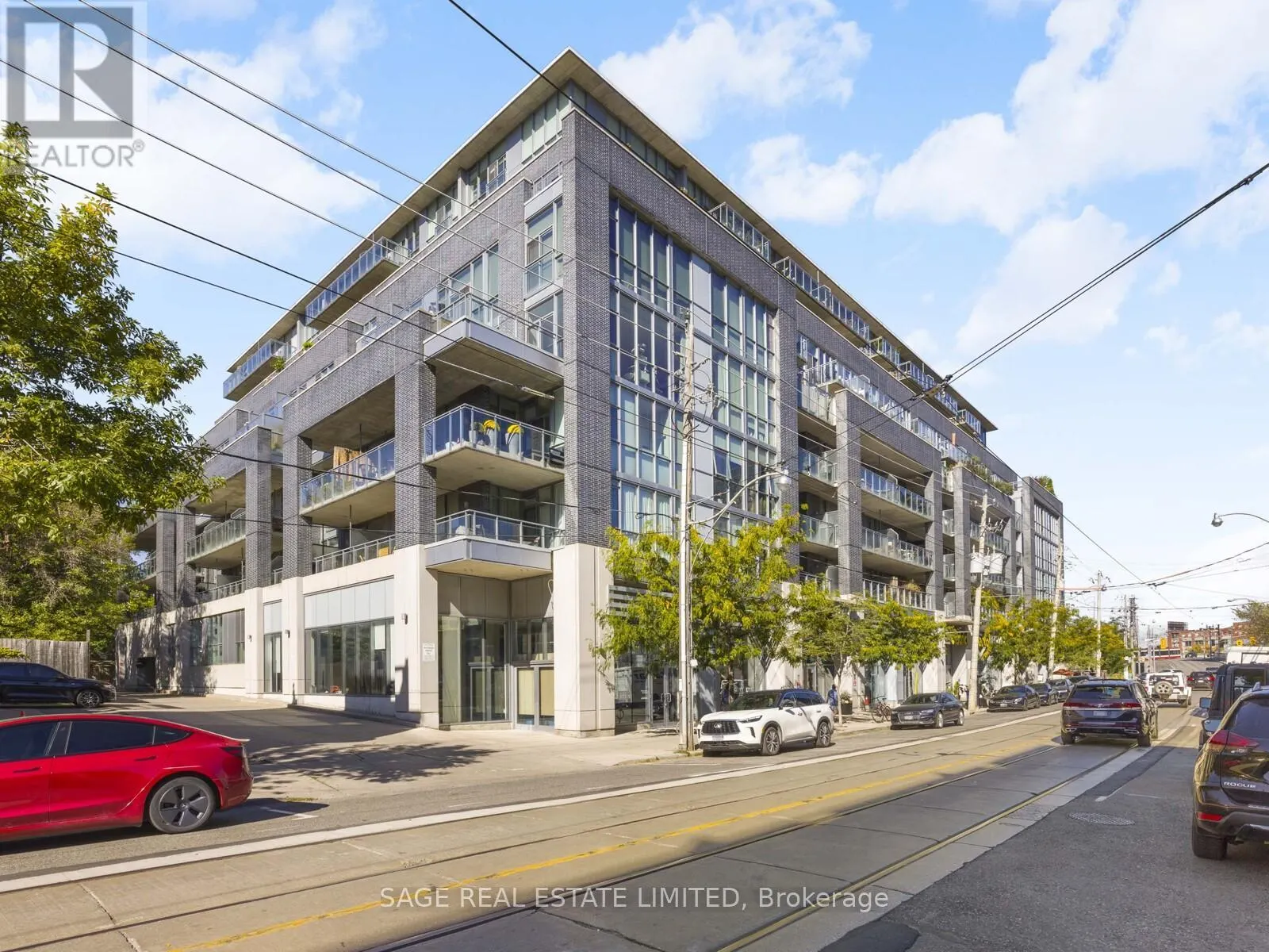 405 - 510 KING STREET E