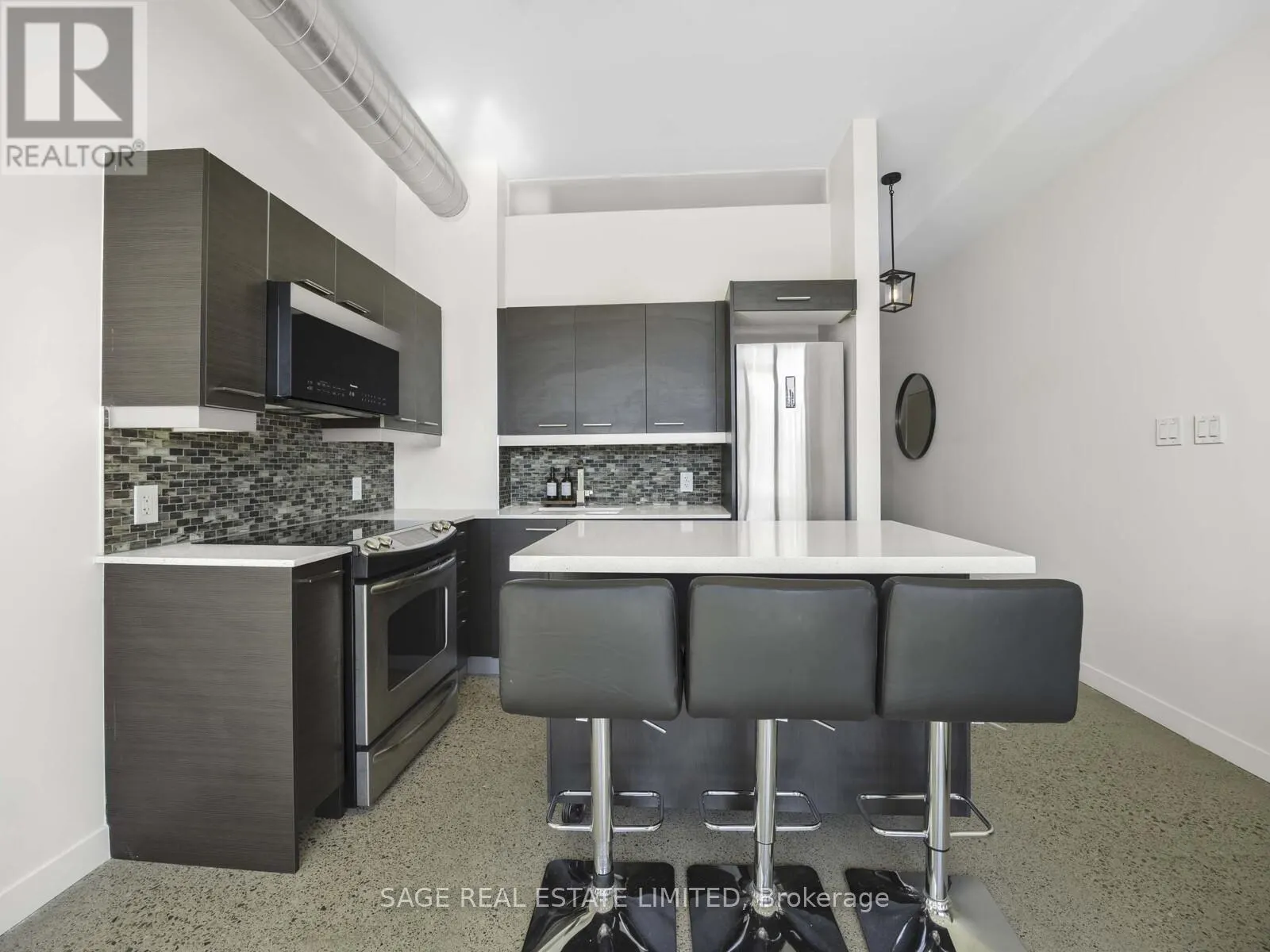 405 - 510 KING STREET E